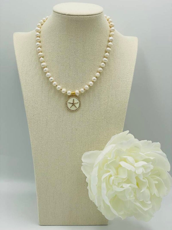 Collier perles de culture - pendentif étoile nacre