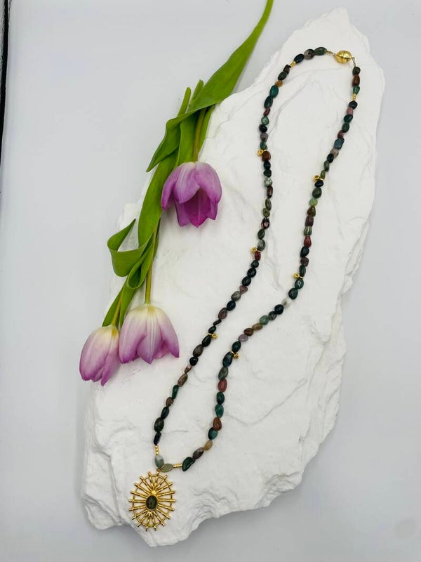 Sautoir perles chips agates mousse - pendentif soleil lapradorite