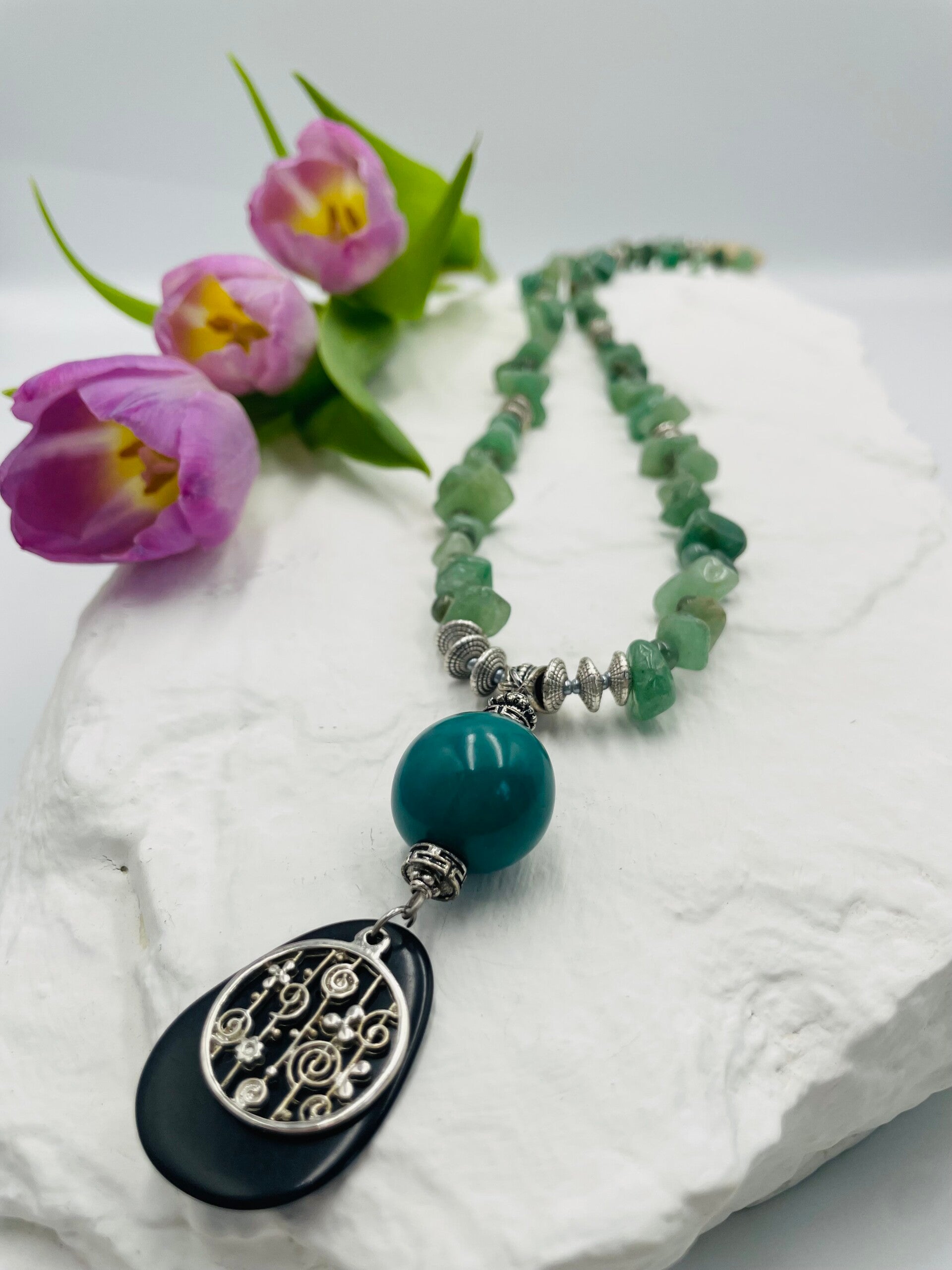 Sautoir perles chips jade - ethnique