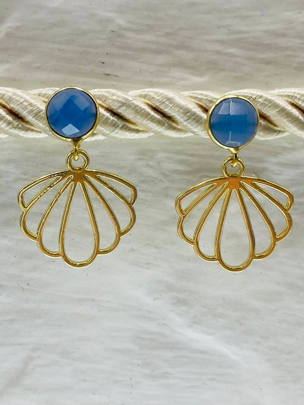 Boucle d'oreille fleur de lotus ajourée - calcédoine