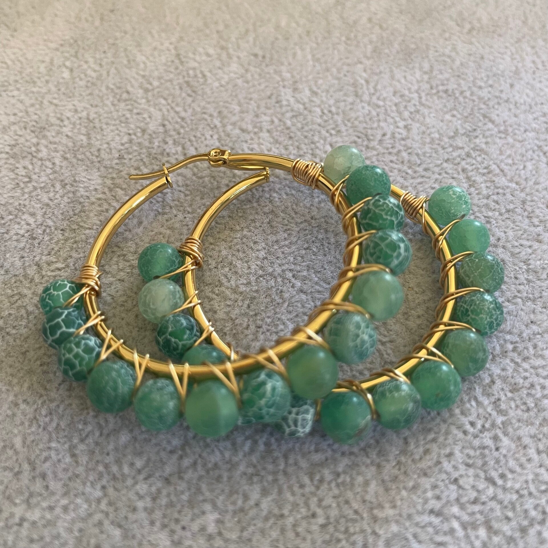 Boucle d'oreille créole grande - vert clair marbré