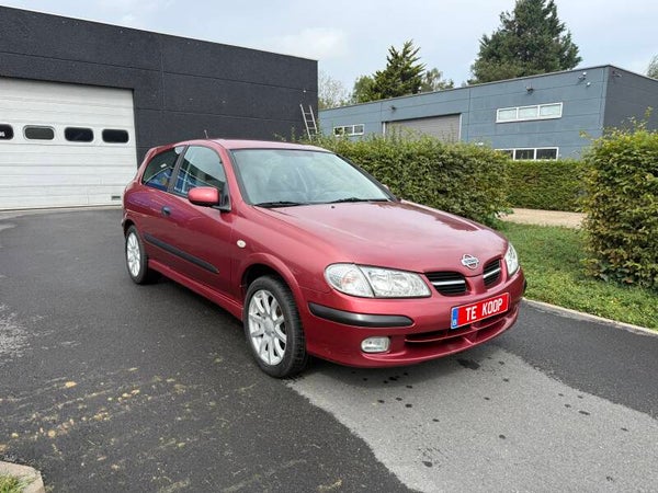 Nissan Almera