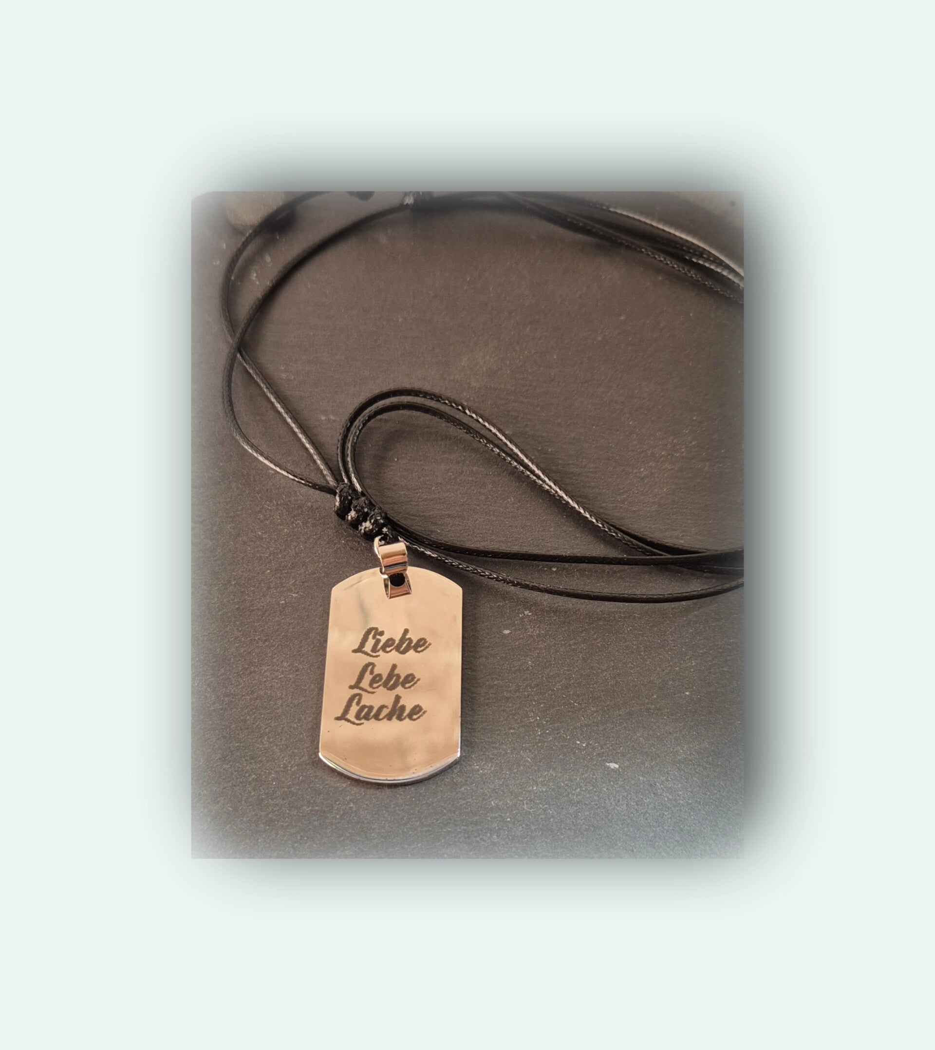 Kette mit  Anhänger