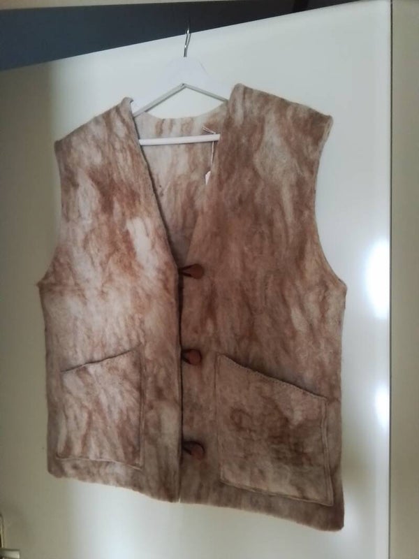 Biologisch gevilte bodywarmer