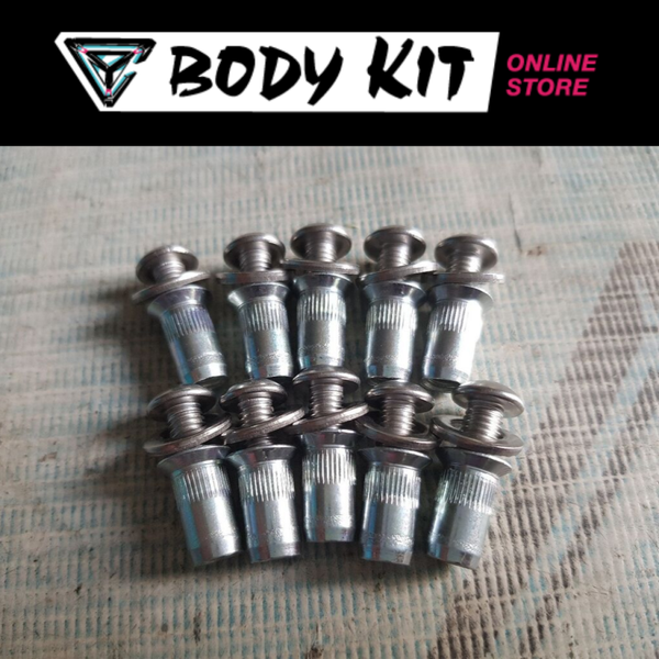 Bolts and Nuts M5 10 Pcs