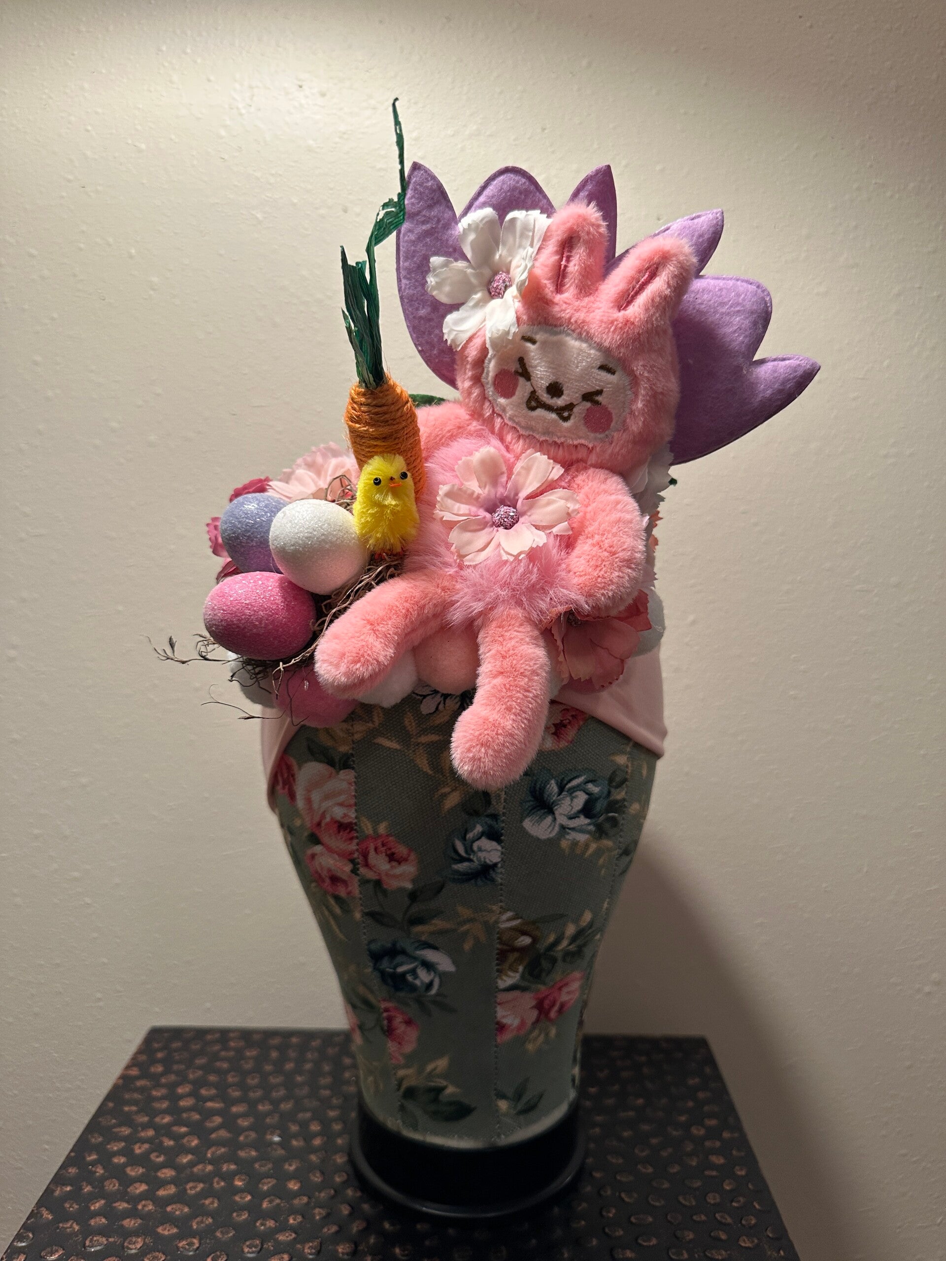 La bubu steals Easter