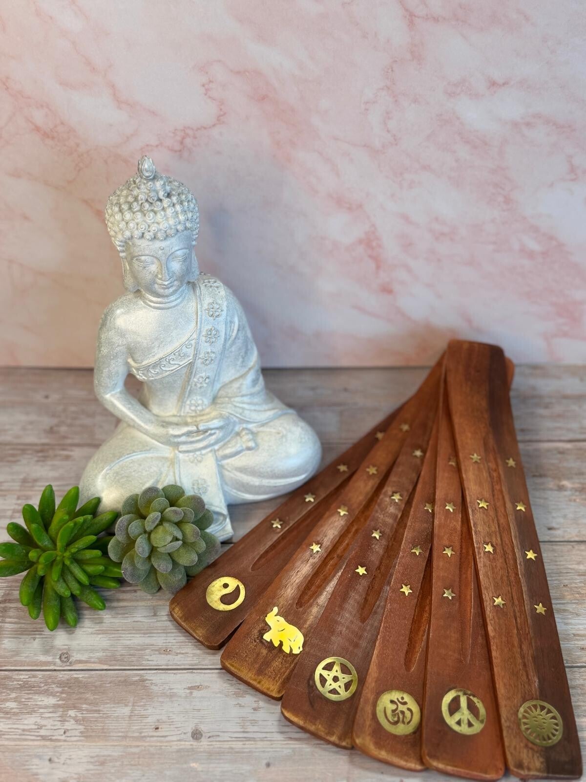 Räucherstäbchenhalter aus Holz