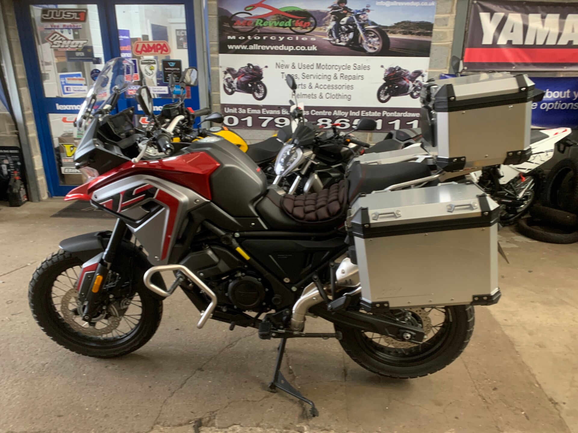 VOGE DSX 650 2023 WITH MEGA LOW MILES