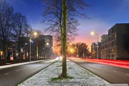 Karel de Grotelaan bij zonsondergang
