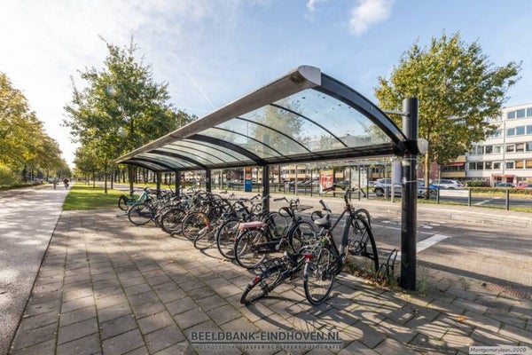 Fietsenstalling bushalte Fontys Rachelsmolen