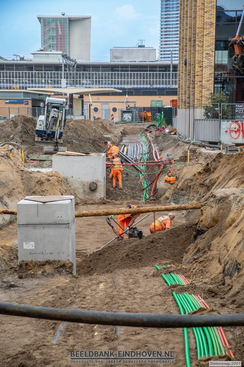 Kabels leggen onder nieuwe Gender