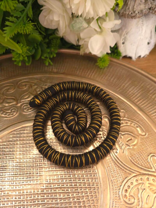 Black and Gold 50cm