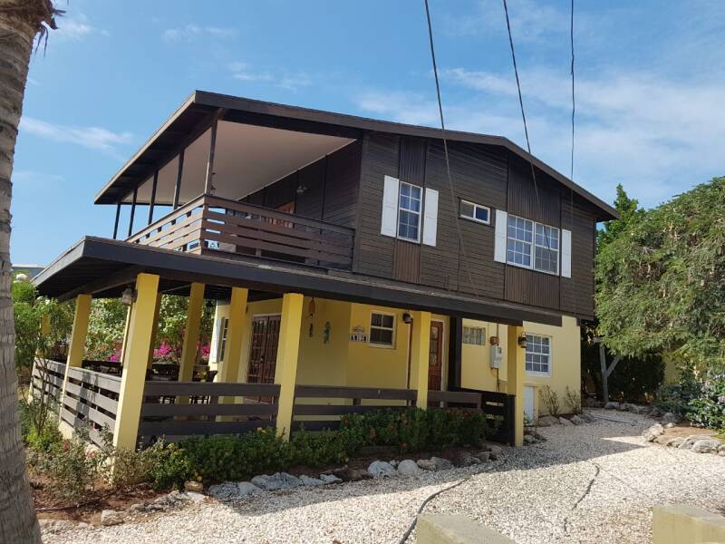 Before Painting | Just Different Aruba