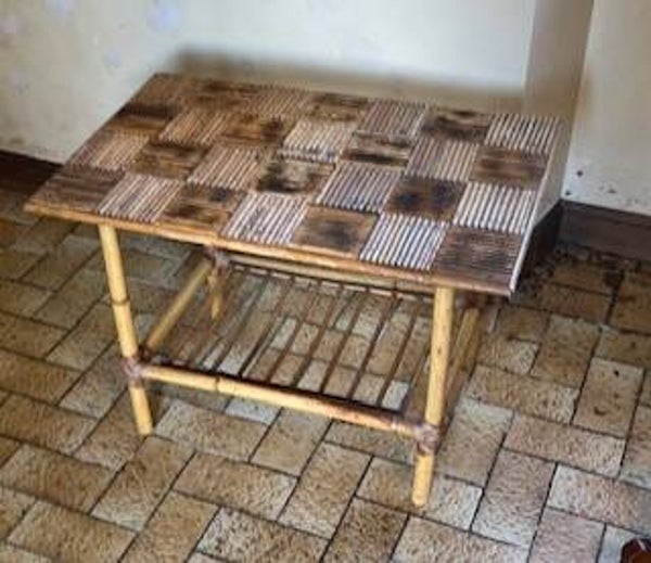 petite table en rotin