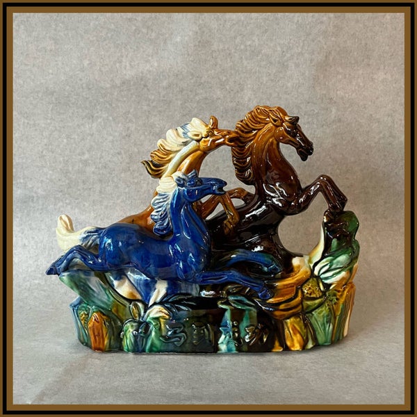 Beeld gekleurde paarden