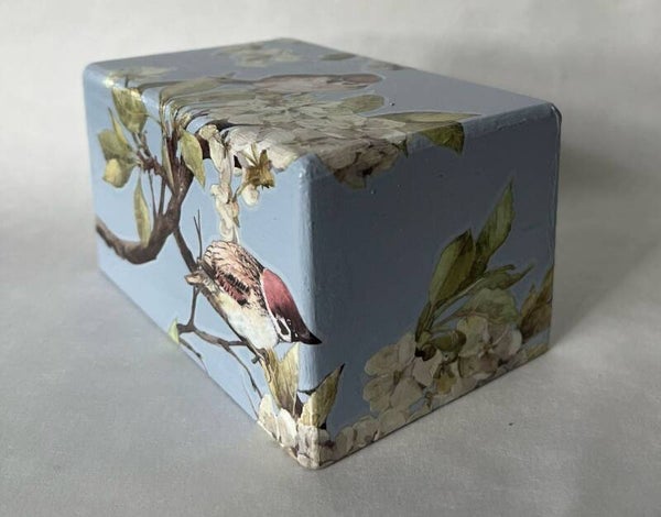 Vogel Urn