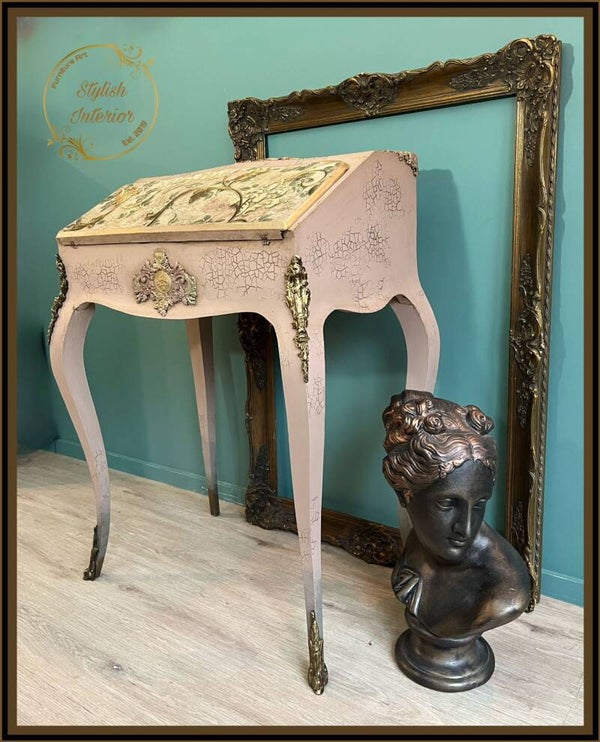 Empire Desk