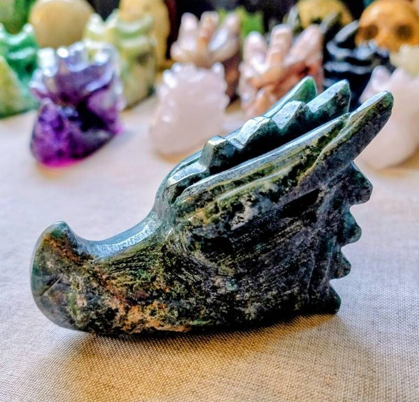 Mos agaat dragon head carving