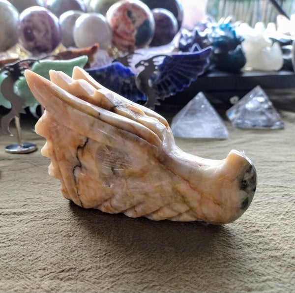 Carving jaspis draak