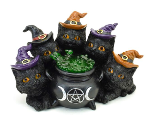 Heksen katten in Bubbelende ketel