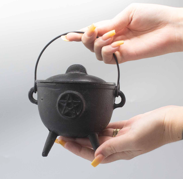 Gietijzeren ketel met Pentagon