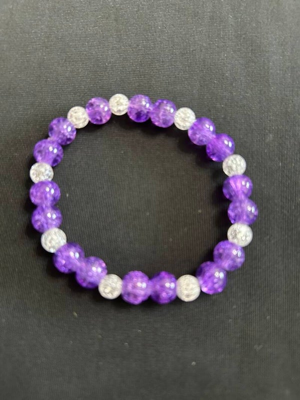 Purple glass bead bracelet