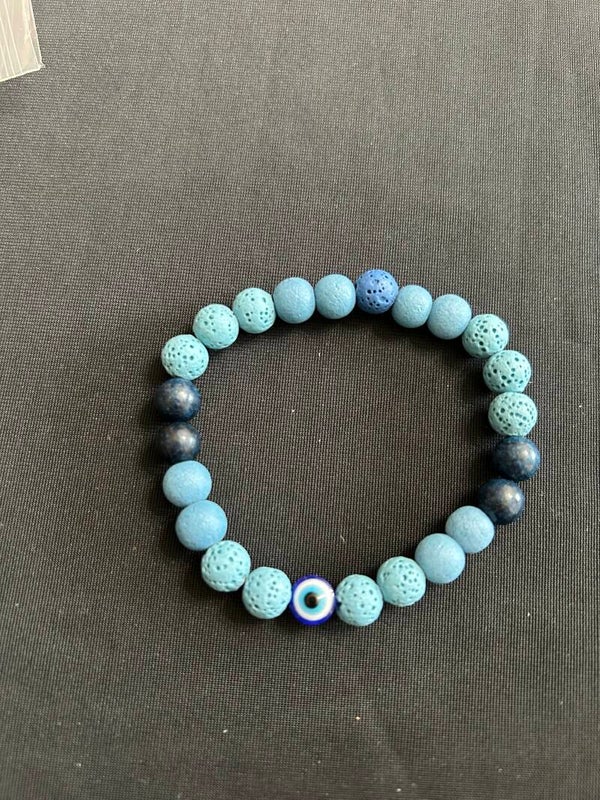 Blue bead bracelet