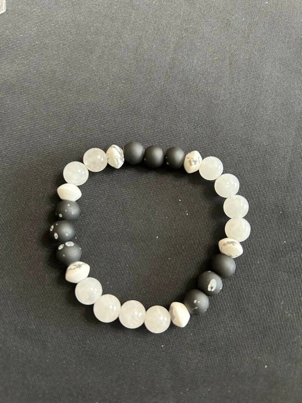 Black/white bracelet