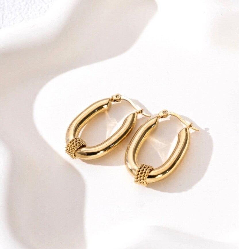 Cleo Hoops goud