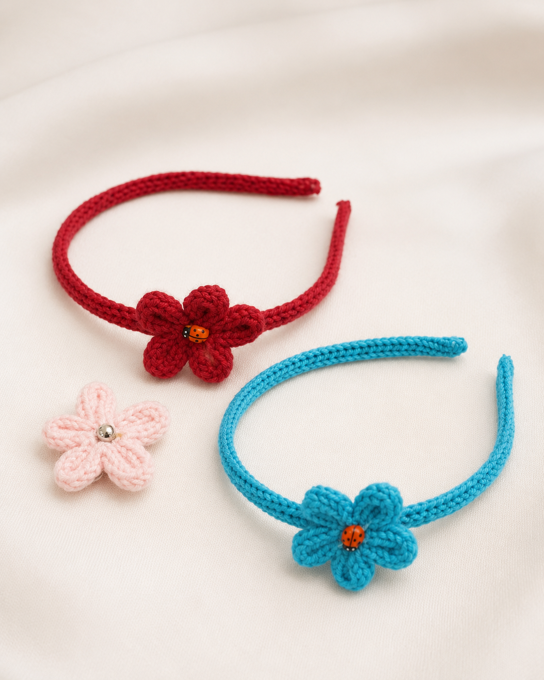 Accessoires cheveux en tricotin et crochet faits main Textile Jessy, créations féminines raffinées