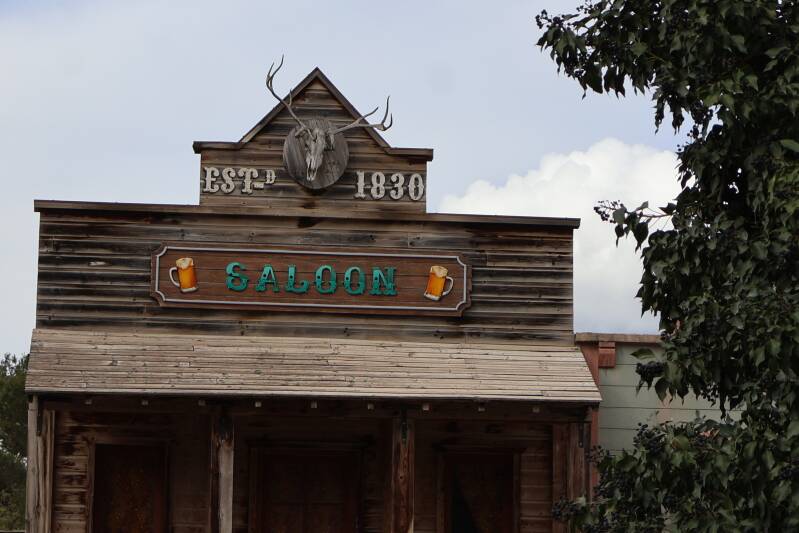 Le Saloon 1