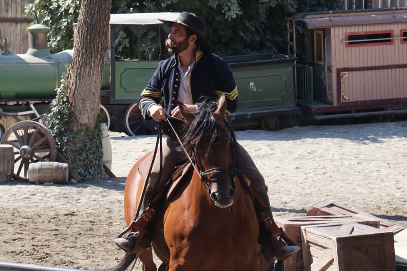 Foster Grimm et Barri 4