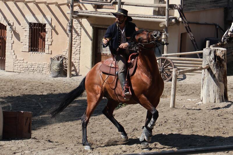 Foster Grimm et Barri 5