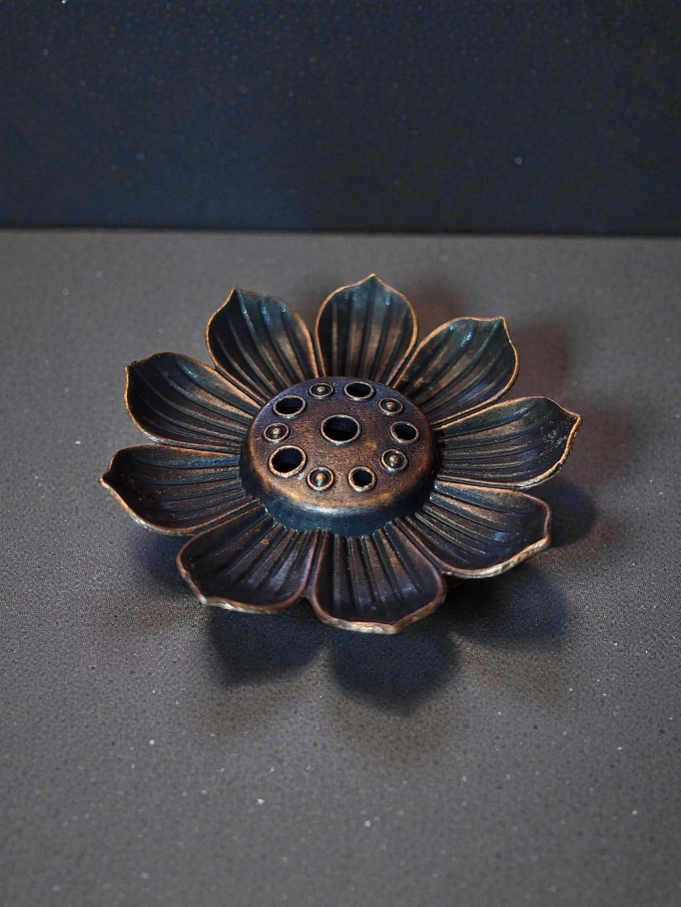 Halter für Räucherstäbchen Lotusblüte