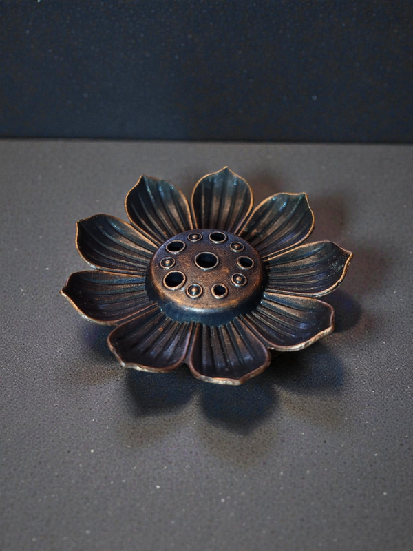 Halter für Räucherstäbchen Lotusblüte