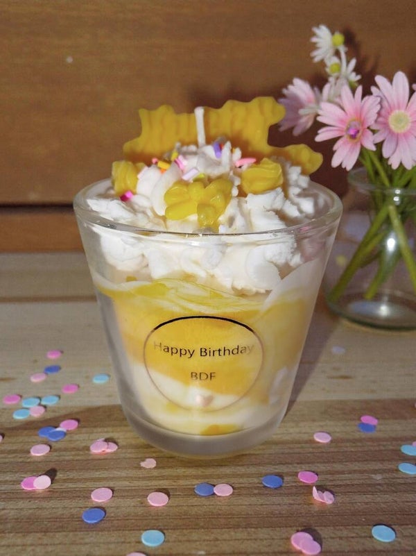 Handmade Kerze *Happy Birthday* Gelb