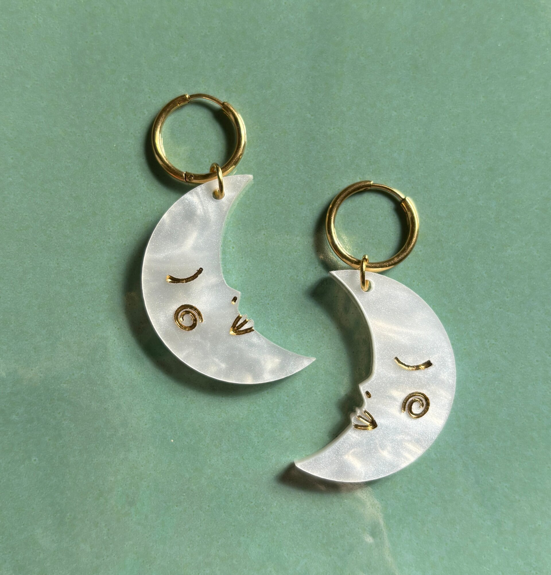 Sleepy moon earrings