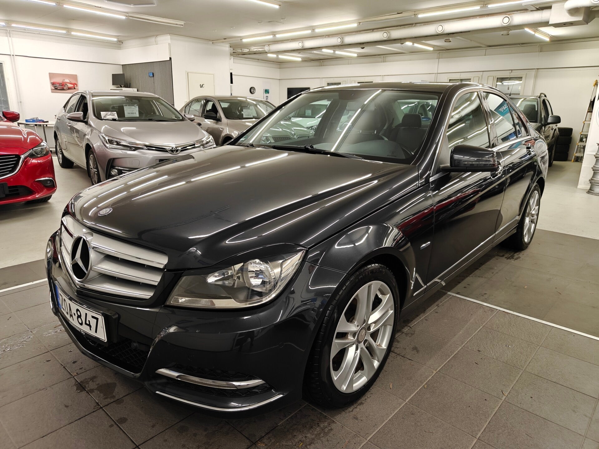 Mercedes-Benz C 180 Premium Business Avantgarde *Eber kaukosäädöllä / Vetokoukku / Kats. 8/2026* -12