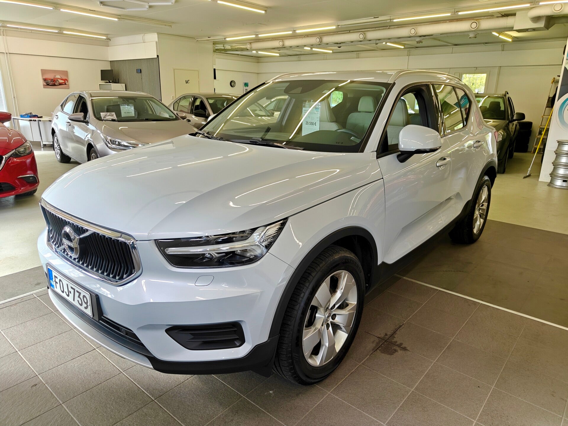 Volvo XC40 T3 Momentum aut *Keyless Go / Webasto / LED* -20