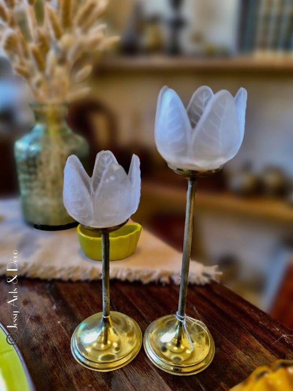 Paire de Bougeoirs tulipe en laiton