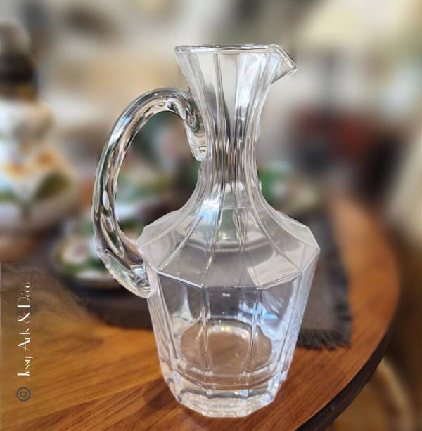 Carafe en verre transparent à pans coupés – 24 cm