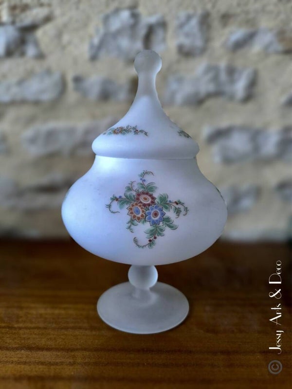 Bonbonnière en verre dépoli