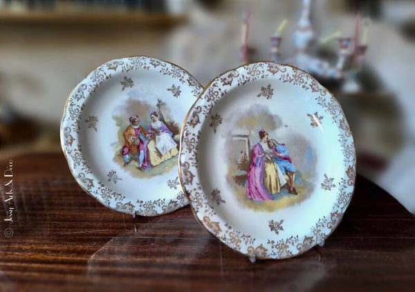 Assiettes en porcelaine
