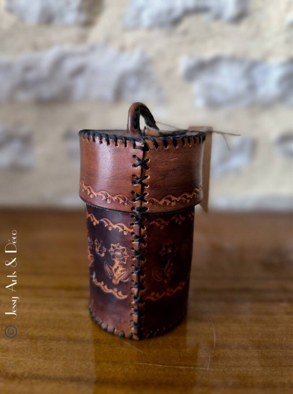 Boite en cuir