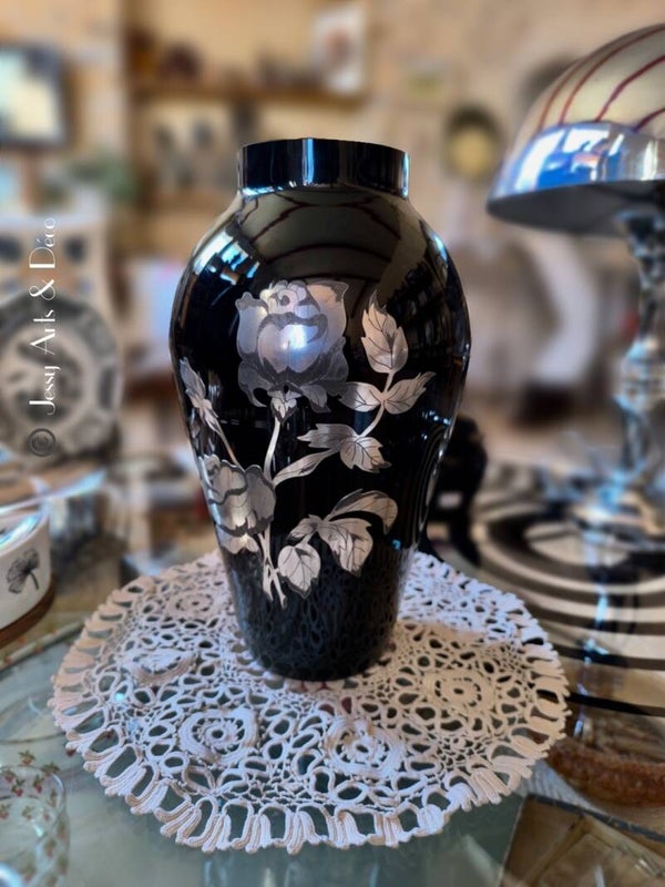Vase noir