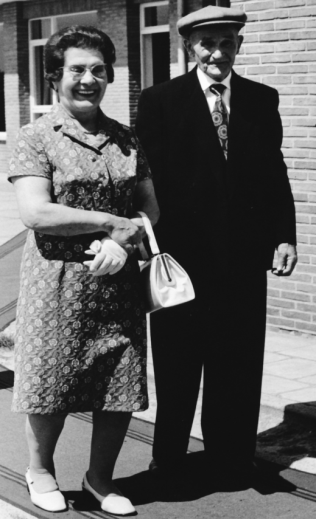marie-van-herck-louis-aerts-halfzus-julie-louis-kozijn-rist-standard.png