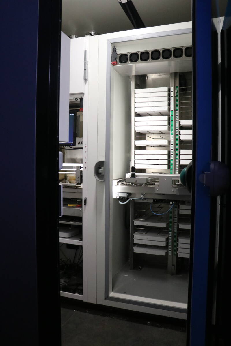 Distributeur Adial Loca'l à Pizza