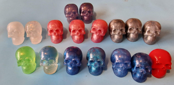 Small Skulls in various colours