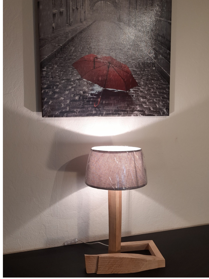 Lampe moderne en bois