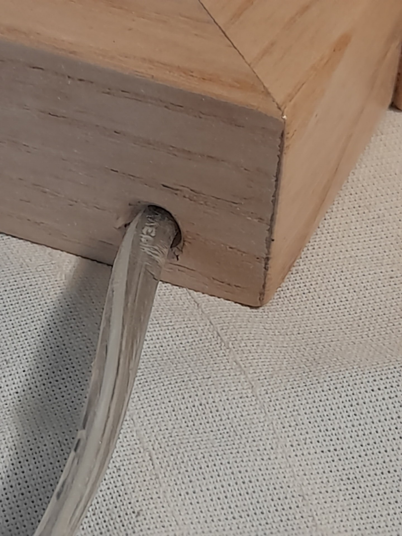 Lampe moderne en bois